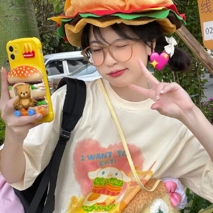变装男侍