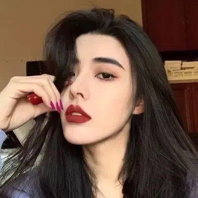 抓着彩虹的男人